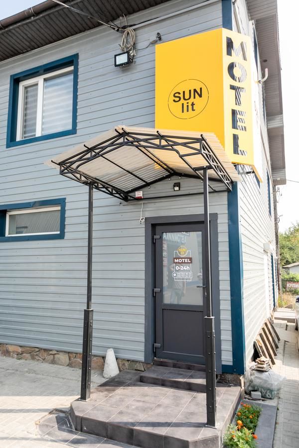 Отель Motel Sun Lit Ивано-Франковск-16