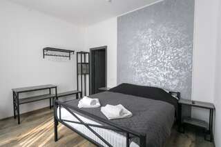 Отель Motel Sun Lit Ивано-Франковск Стандартный номер с кроватью размера "king-size"-7
